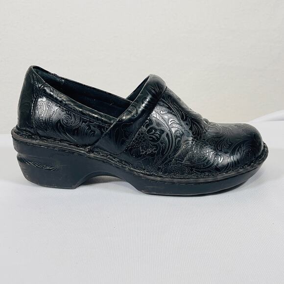 Born Concepts Clogs Womens 8 Black Patent Leather Tooled Paisley Comfort Shoes - Picture 9 of 9